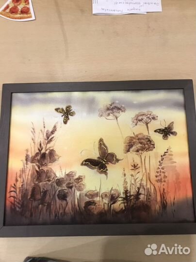 Картина на шелке. «бабочки на лугу»