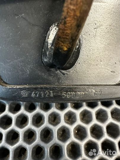 Педаль тормоза передняя левая Lexus Rx 350