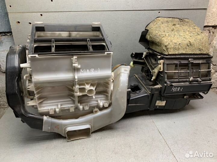 Корпус печки Mitsubishi Lancer 9 седан 1.6 4G18