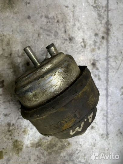 Подушка двс Volvo S60