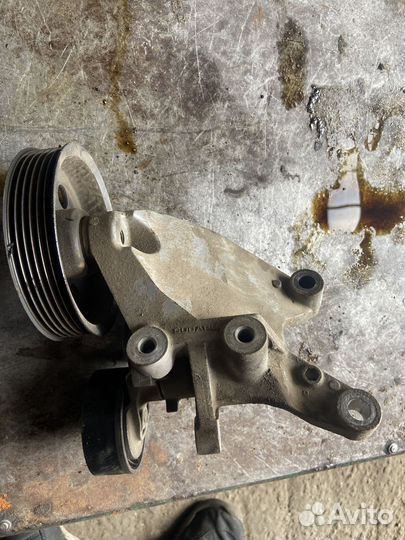 Натяжитель ремня Subaru Forester (S12) 2.0 FB20