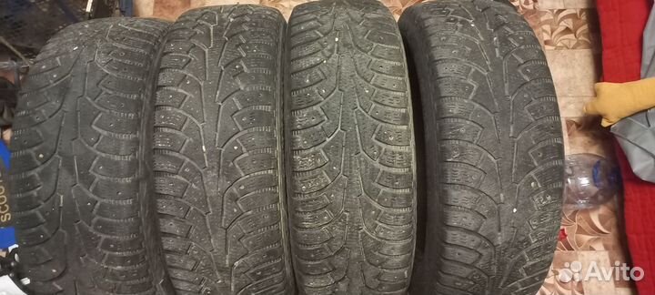 Nokian Tyres Hakkapeliitta 5 SUV 225/60 R18 104