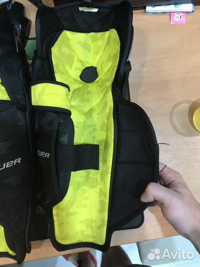 Продам хоккейные наколенники bauer supreme 3S