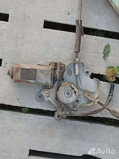 Электро стеклоподъемник Mitsubishi Lancer