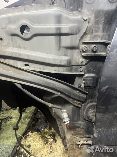 Стакан передний левый lancer 9