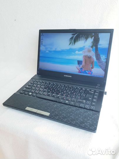 Шустрый ноутбук Samsung Intel i5 4Gb/750Gb