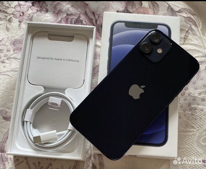 Телефон iPhone 12 mini