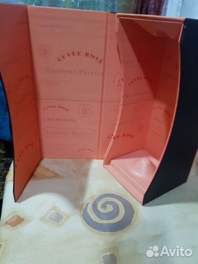 Коробка от шампанского
