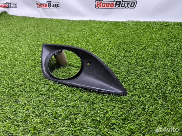 Накладка птф передняя правая Hyundai Veloster FS
