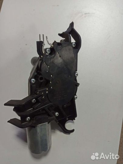 Mitsubishi Colt z3 моторчик заднего дворника