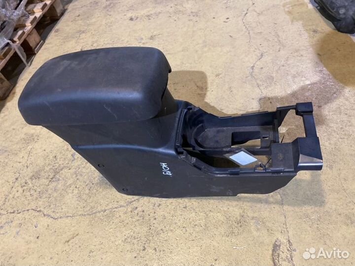 Подлокотник Mitsubishi Asx GA1W 4A92 2012