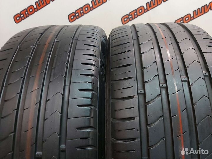 Kumho Ecsta HS51 215/45 R16 90V