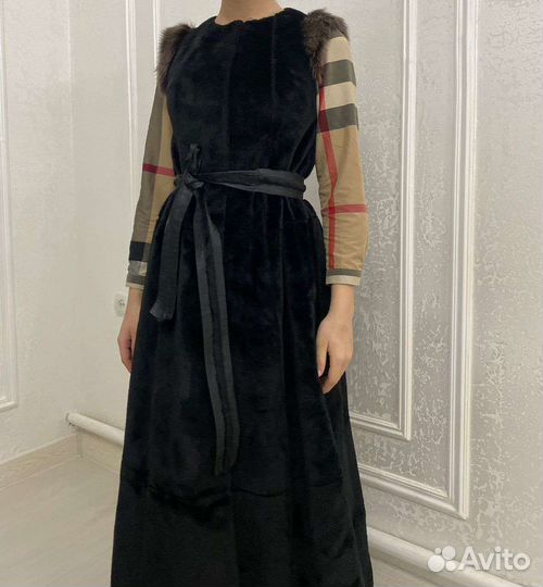 Escada длинная безрукавка