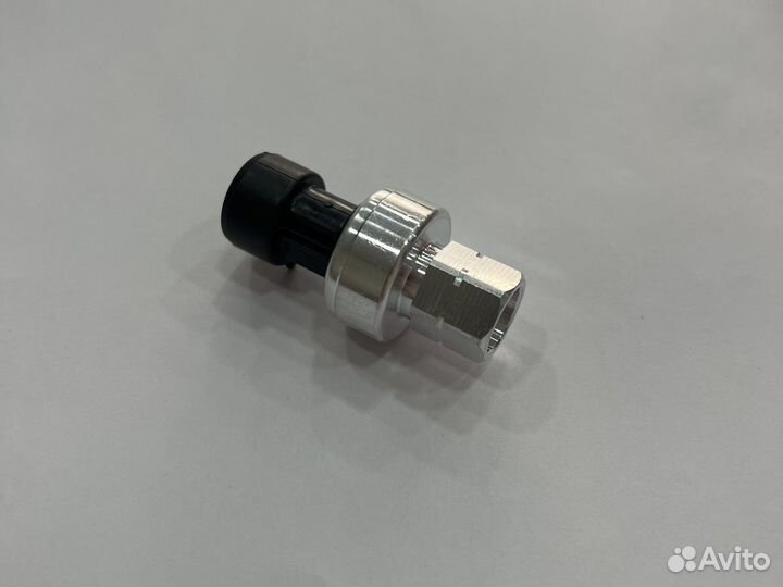 Датчик давления кондиционера Renault Megan 2