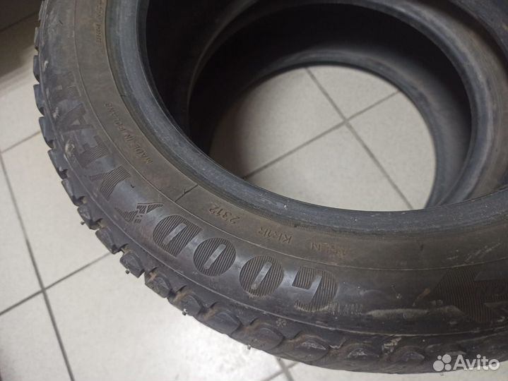 Goodyear Ultragrip Ice Arctic 19.5/55 R15