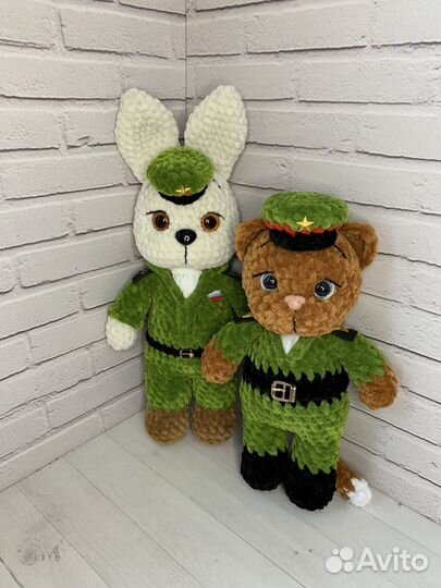 Вязаный заяц