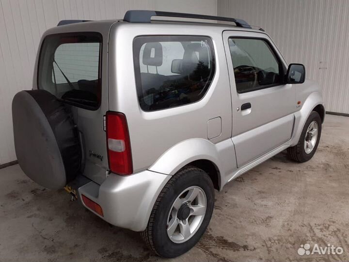 В разборе Suzuki Jimny