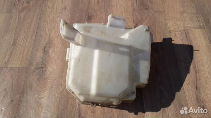 Бачок омывателя №95 mitsubishi Outlander 3 2015
