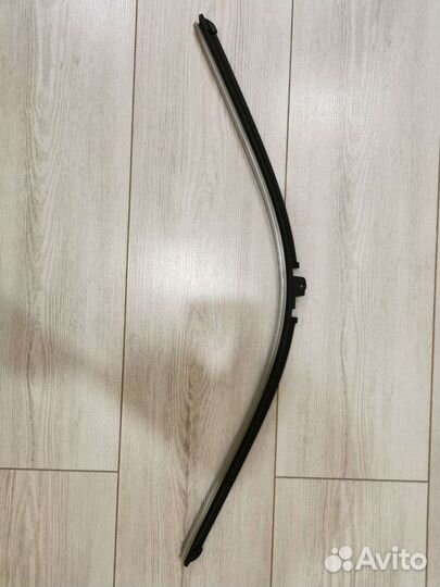 Щётка стеклоочистителя бескаркасная 700mm