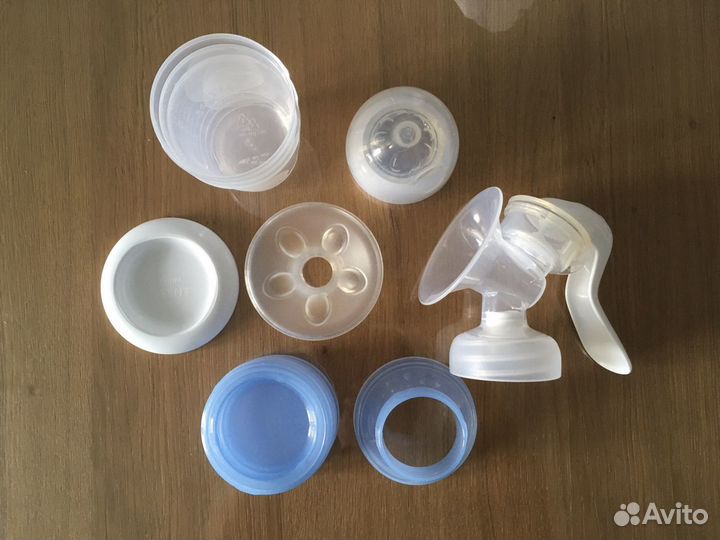 Молокоотсос ручной Philips avent Natural с контейн