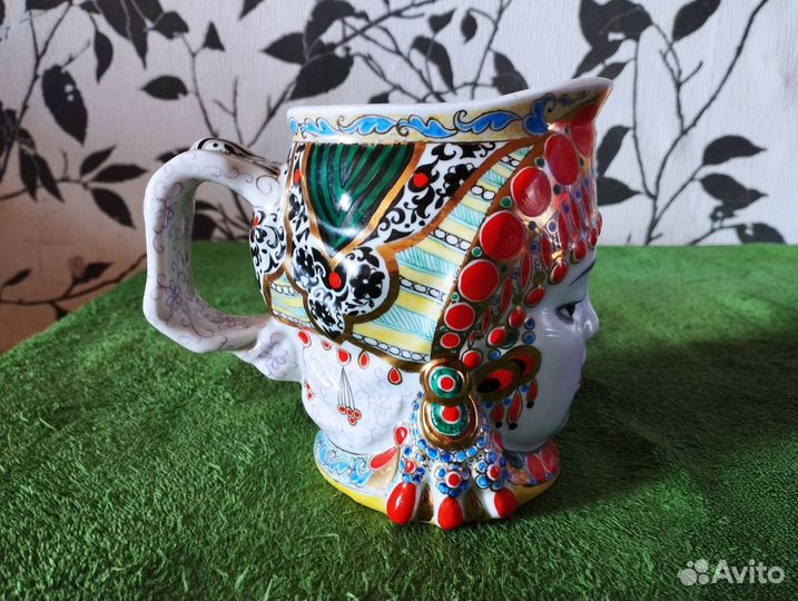 Кружка коллекционная голова восточной женщины лфз