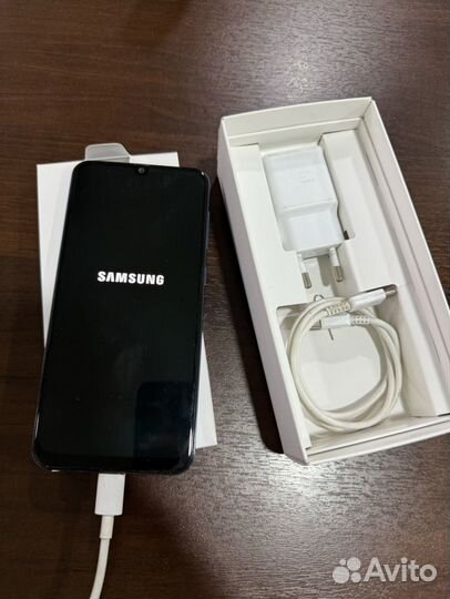 Samsung Galaxy A30, 3/32 ГБ