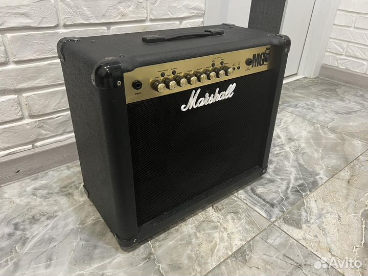 Комплект Гитарный усилитель и гитарный процессор