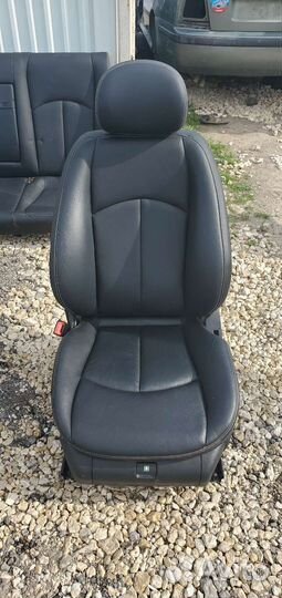 Сидения комплект Mercedes-Benz W211 рест