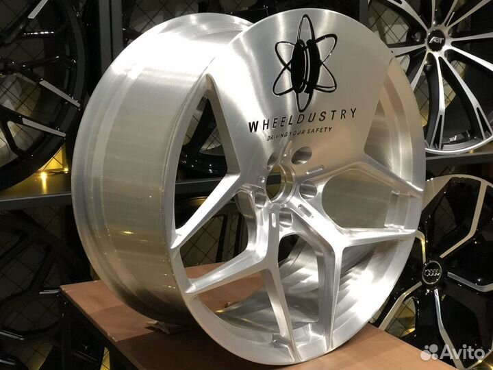 Кованые диски R20 для Hongqi E-HS9