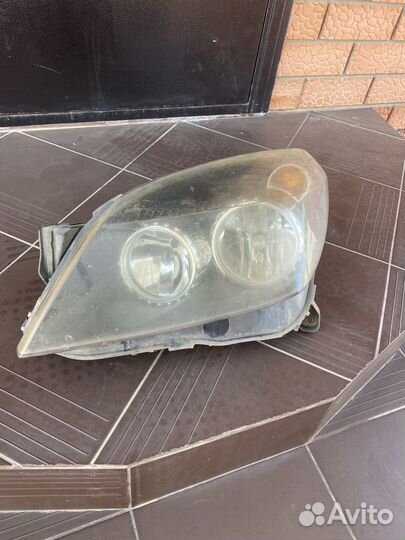 Opel astra h фара левая