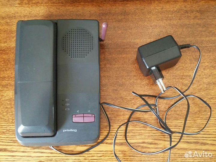 Радиотелефон