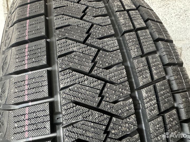 Triangle Snowlink PL02 235/60 R19 107H