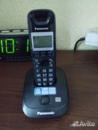 Телефон panasonic