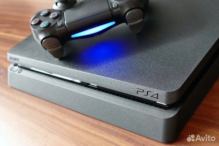 Sony PS4 Slim с играми