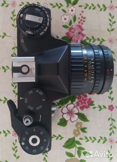 В доставке пленочный фотоаппарат Зенит ET