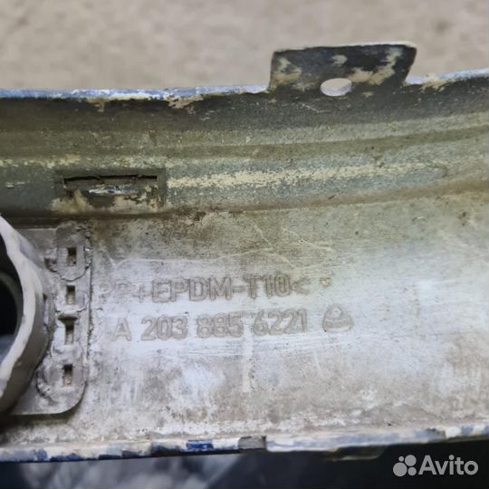 Накладка перед.бампер левая Mercedes C-class