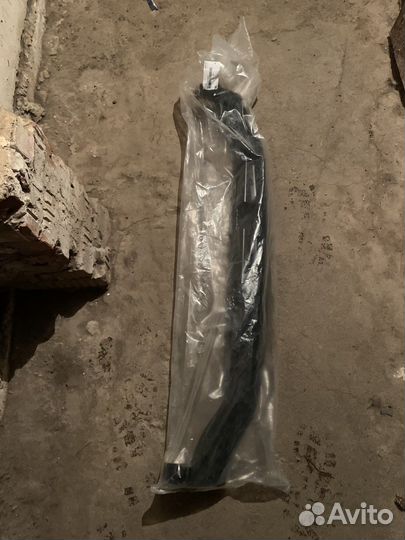 Усилитель бампера Kia sorento 2