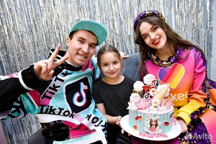 Аниматоры Шоу гигантских пузырей, Химическое шоу