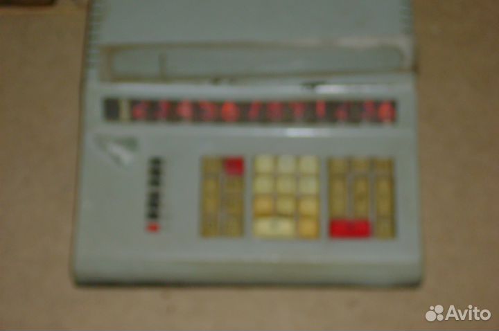 Калькулятор Искра-111Т