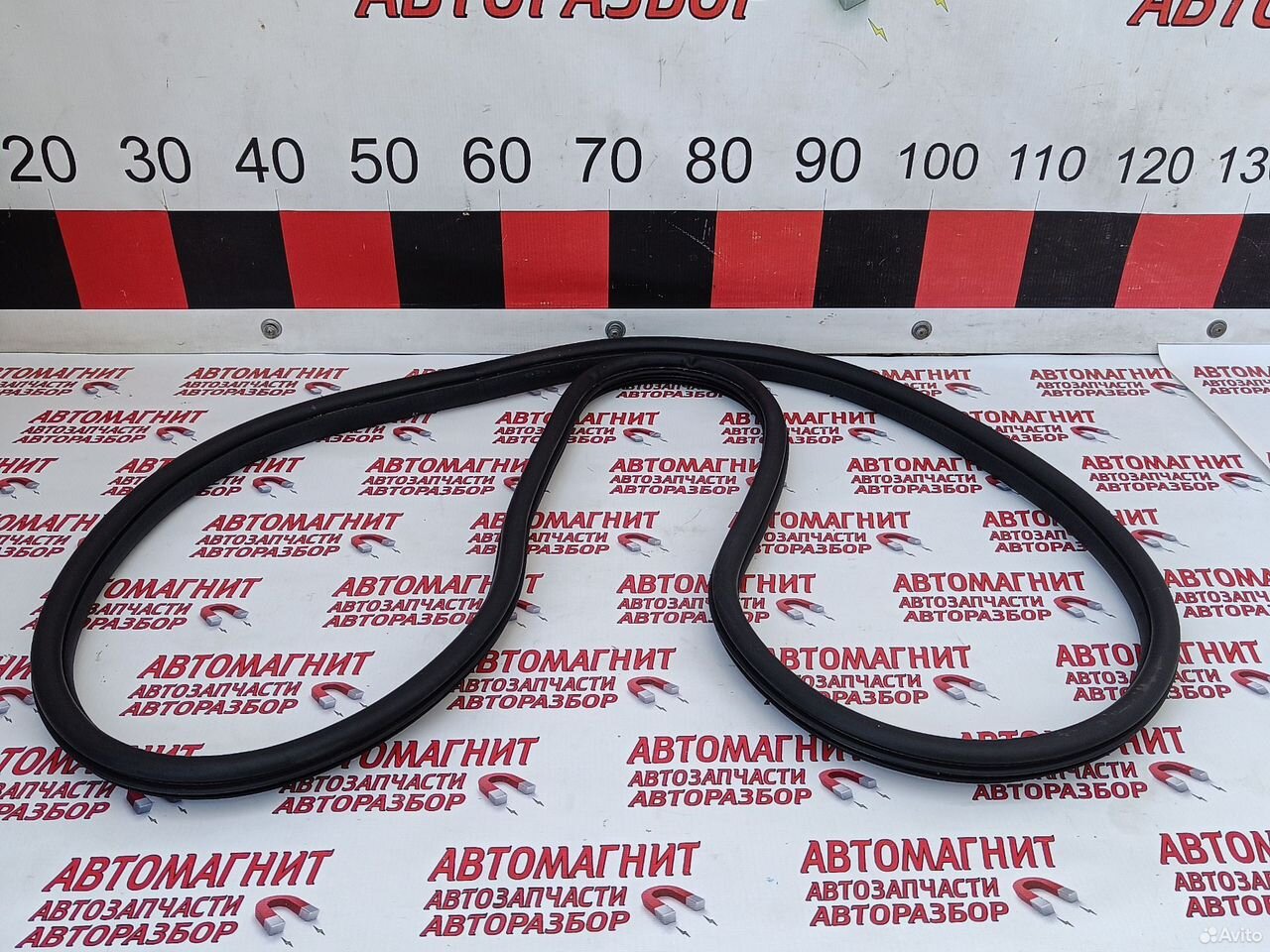 Уплотнитель двери задней левой Чанган Уни-В