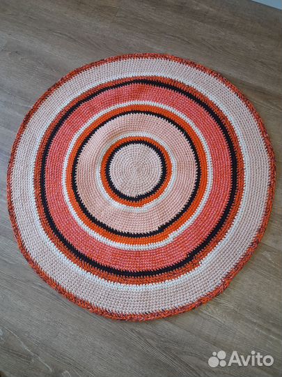 Кружок из ниток вязаный