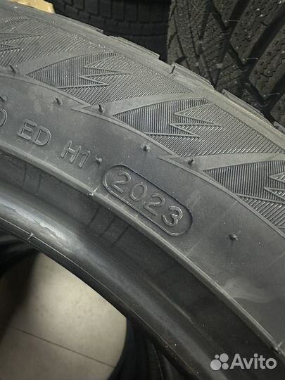 Hankook Winter I'Cept X RW10 245/50 R20 102T