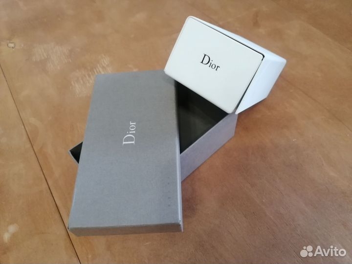 Солнцезащитные очки женские