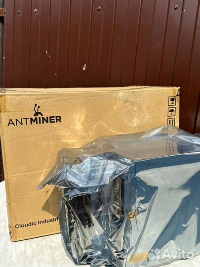 Асик Bitmain Antminer S19 90 Th/s Новый