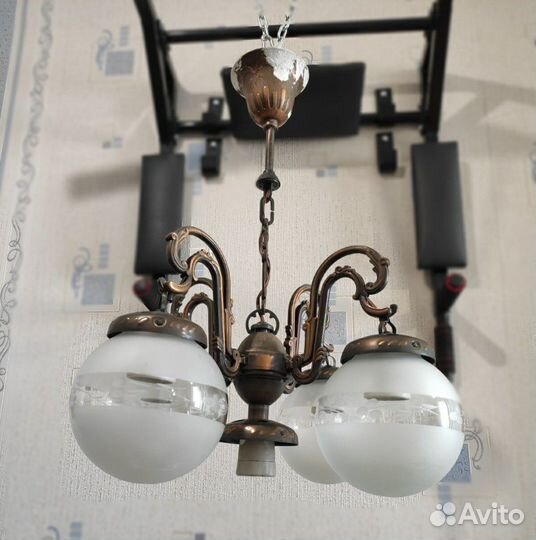 Люстра, Ахтиар 1