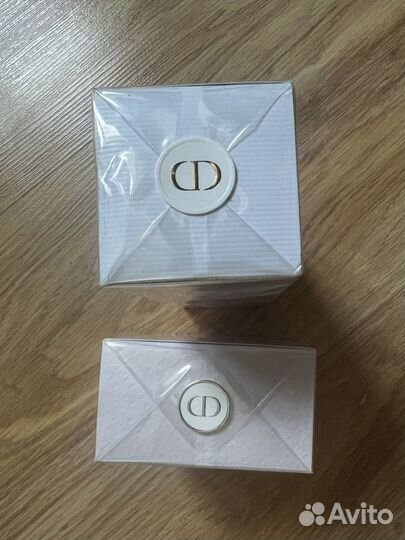 Туалетная вода Dior Miss Dior Jadore