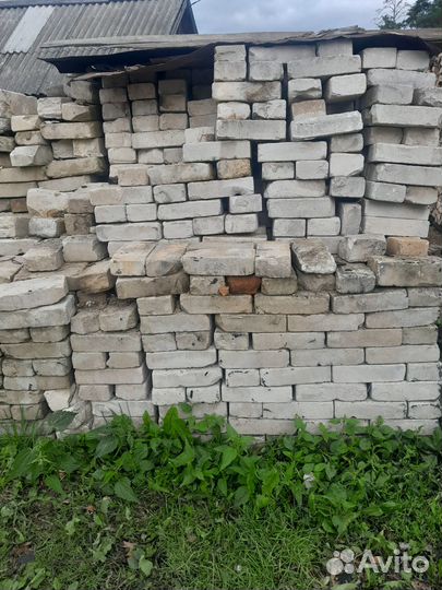 Продам кирпич б/у. Самовывоз пос.Фанерное