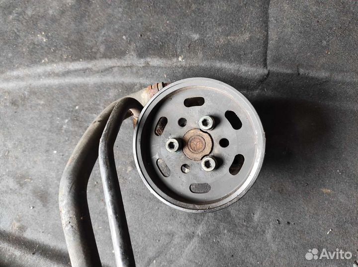 Гидроусилитель на Volkswagen transporter t5 1.9 ди