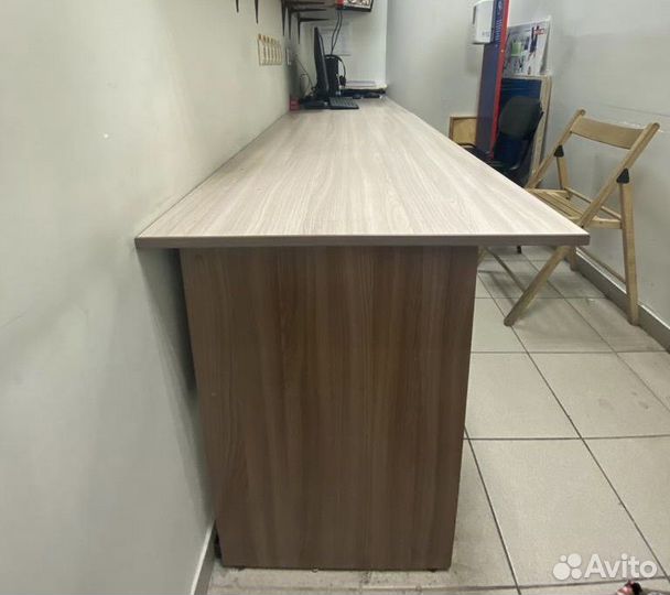 Письменный стол