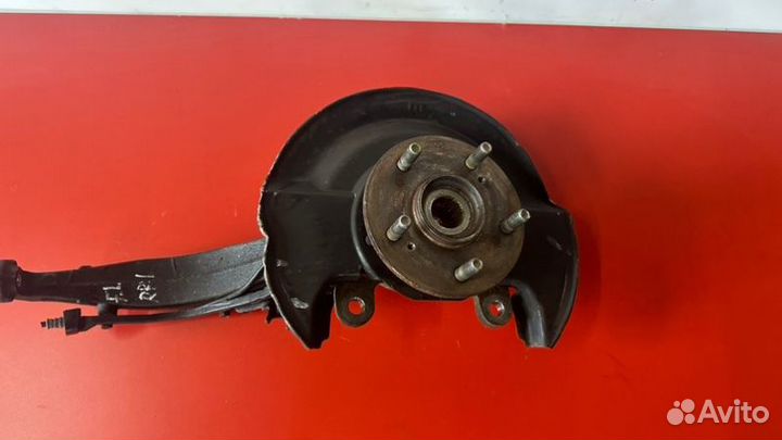 Ступица с кулаком в сборе передняя левая Honda